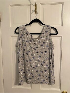 Classic Elements Light Gray Tank Top with Purple Floral Print